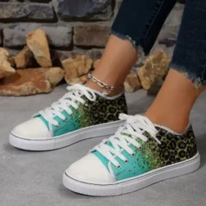 Dalsonshoes Fashion Casual Plus Size Star Round Toe Lace-Up Sneakers